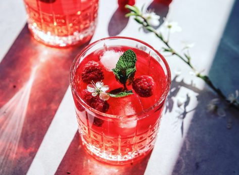 People Are Drinking ‘Magnesium Mocktails’ for Better Sleep